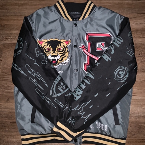 Jacket - Picture 2 of 4